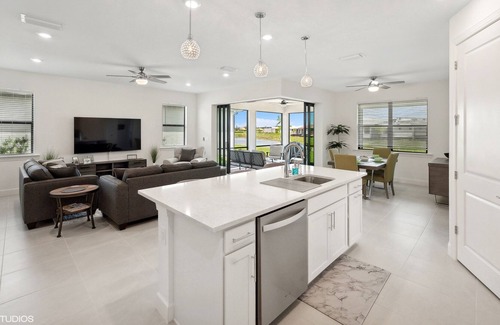Rural Estates House | Brand new Paradise in Naples!