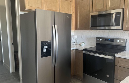 Surprise House | BRAND NEW PRIVATE CLEAN QUIET Casita in Waddell country living next to city life