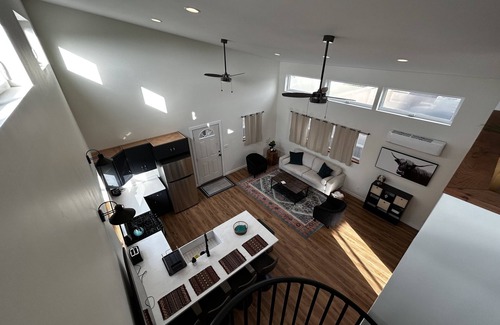 Eureka House | Brand New, Quaint 2 bedroom in Eureka. Walking distance to Henderson Center