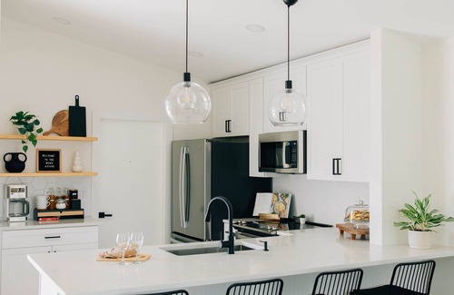 Arlington House | BRAND NEW & renovated home in Jax, 15 min to Mayo Clinic, 13 min to beach