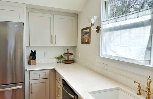 Durham House | Brand New Restoration! Duke West Bungalow