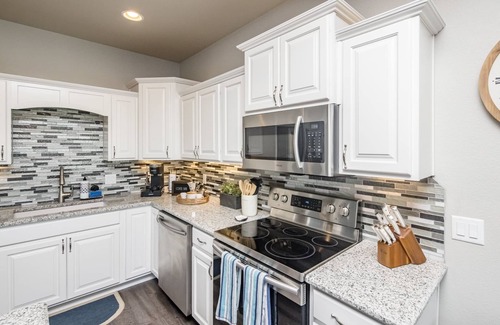 Holiday Shores House | Brand New Riverfront Home with View and only minutes to Laughlin