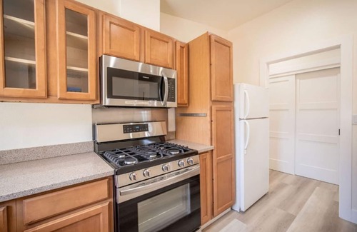 Snail House | Brand NEW! Studio Private Entrance/Bath Location