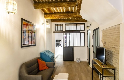 Hotel-de-Ville Apartment | Brand new T1 pop in Panier