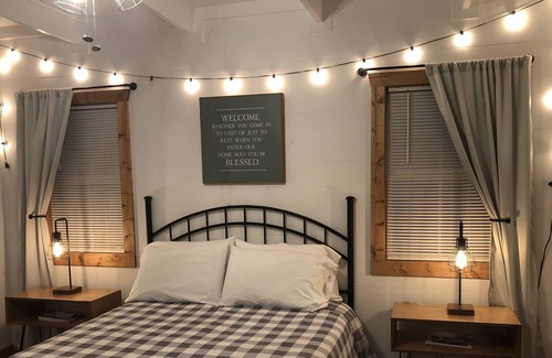 Edgemont Cottage | BRAND NEW! Tiny Cottage near Greers Ferry Lake~HillCreek Cabins