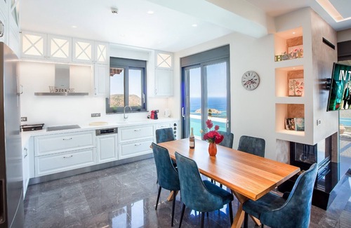 Kounelion Villa | Brand new Villa with fabulous view and reserved beach chairs and umbrellas 5 per