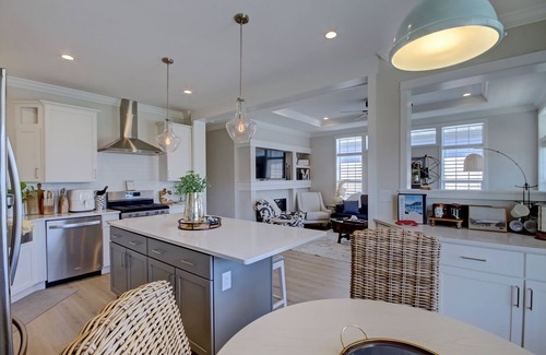 Marblehead House | Brand new Waterview at Baypoint home -resort passes and golf cart included