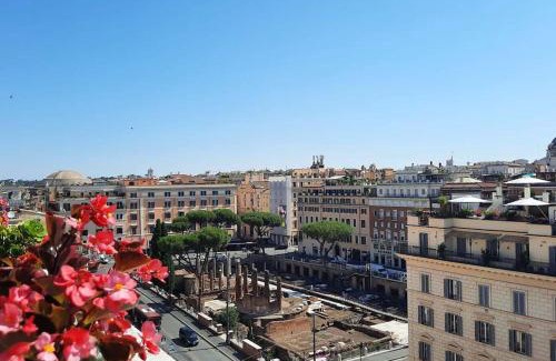 Roman Ghetto Apartment | BrandNew House on the Terrace