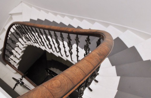 Bonnington Apartment | Brandon Street [331] is Charming apartment sleeping up to 4 guests in Edinburgh’s Georgian New town