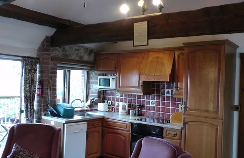 Colyton Cottage | Brandy's Cottage in Delightful Devon which comforably sleeps 2 with cot supplied