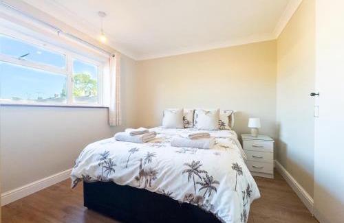 Basildon House | Braybrooke Bliss - 3 Bedroom House in Basildon