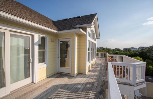 Corolla Village House | Break-Away CV3