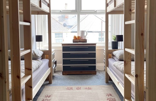 Newquay Bed & Breakfast | Breakers