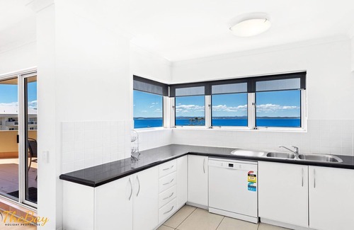 Shoal Bay Apartment | Breakwater Apartment 402 - Looking over Shoal Bay