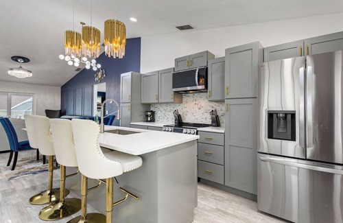 Loughman Cottage | Breathe Easy at Solterra Resort by Shine Villas 706