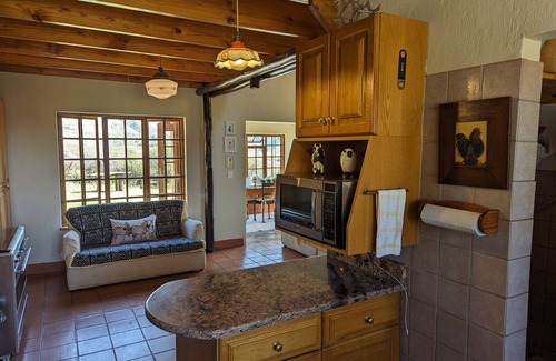 Cathkin Park Cottage | Breathe the mountain air in front of Cathkin Peak!