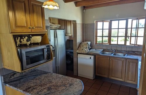 Cathkin Park Cottage | Breathe the mountain air in front of Cathkin Peak!