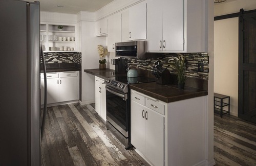 Arrowhead Villas House | Breathtaking Lakeview, GAME RM, 4 mins to Village