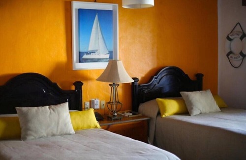 South Hotel Zone Hotel | Breathtaking Los Tules Studio with Private Beach Area