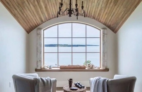 Blandford House | Breathtaking Oceanfront Chateau