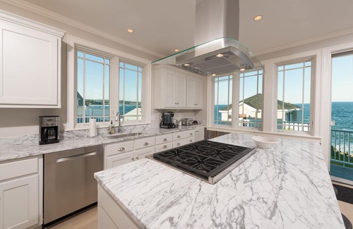 York Beach House | BREATHTAKING SEASIDE BUNGALOW COMPLETE LUXURY AMAZING ! Special Price 7/6-7/19