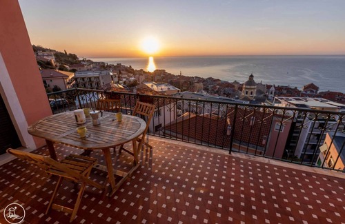 Finale Ligure Apartment | Breathtaking View Terrace (009029-CAV-0016)
