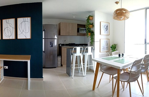 Rionegro Apartment | Breathtaking views from a 21st floor.