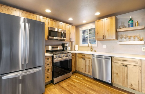 Crystal Bay House | Breathtaking Views from 3bed/2bath Home