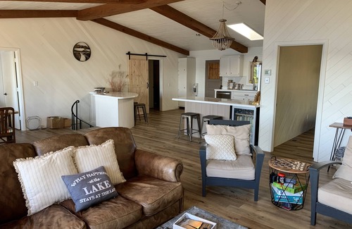 Pequot Lakes Cabin | Breathtaking Views, Beautiful Cabin