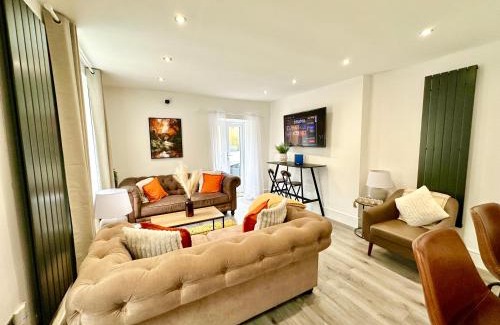 Pontsticill House | Brecon beacons Cottage with Cinema Room sleeps 5