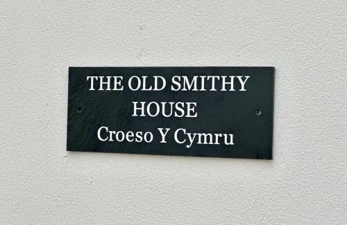 Pontsticill House | Brecon beacons Cottage with Cinema Room sleeps 5