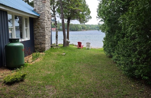 Tobermory Cottage | Breezy Bay Waterfront Cottage