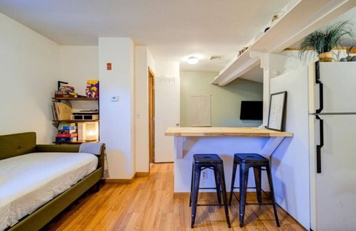 Town of Marbletown Cabin | Breezy Hill Eccentric Studio Cottage