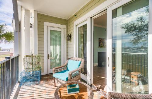 Saint Simons Island Apartment | Breezy St Simons Hideaway with Waterfront Views!