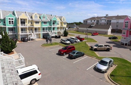 Bermuda Bay House | Breezy Tree at Cambridge Cove 2 Bedroom Deluxe Townhome