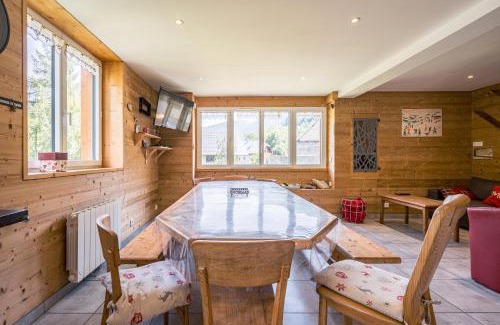 Saint-Colomban-des-Villards Apartment | Breizh Chalet - 14 personnes