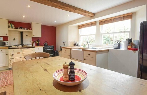 Chathill Cottage | BREMEL BARN, family friendly, with open fire in Low Newton-By-The-Sea