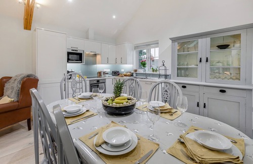 Cadgwith House | Bretagne - Three Bedroom House, Sleeps 6