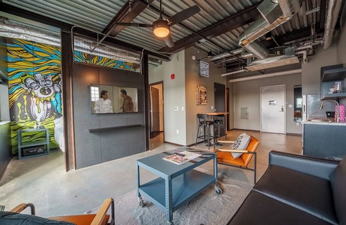 Fargo Hotel | Brewhalla Hotel