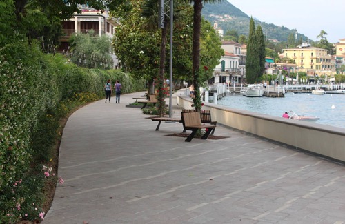 Barbarano Apartment | "Brezza di Lago" Ferienwohnung - Barbarano di Salò