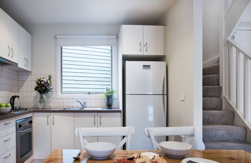 Daylesford Cottage | Briars Loft is a 2 bedroom cottage perfect for weekends & mid-week escapes