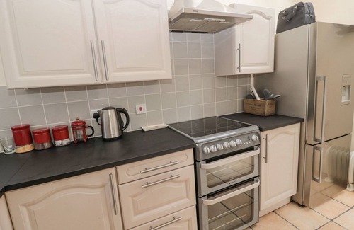 Thropton Cottage | BRIDGE END COTTAGE, pet friendly, with a garden in Rothbury