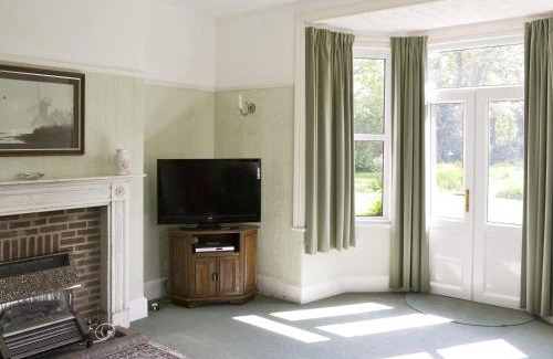 Irstead House | Bridge End - E1028