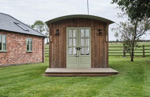 Kibworth Beauchamp Hotel | Bridge House Barn