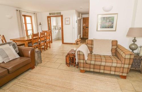 Cirencester House | Bridge House