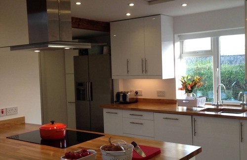 Hastings House | Bridge House - Sleeps 3 generations in comfort, close to beach in Pett Level