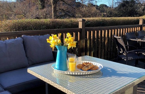 Hastings House | Bridge House - Sleeps 3 generations in comfort, close to beach in Pett Level