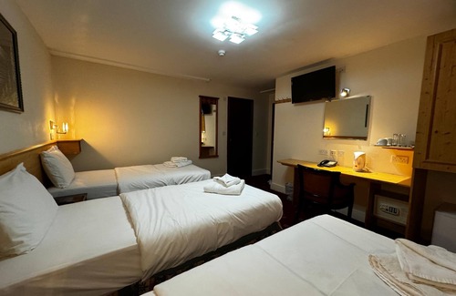 Stonebridge Hotel | Bridge Park Hotel