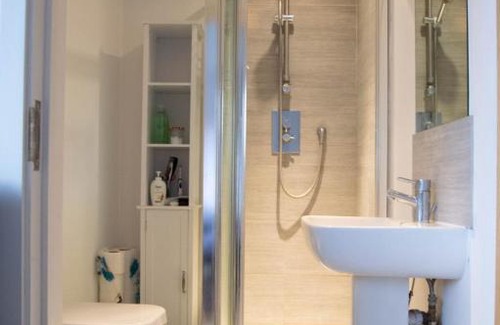 South Bermondsey Apartment | Bright 1 Bed Flat in Bermondsey
