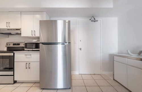 South Patrick Shores Apartment | Bright 2-Bed Beach Condo w/Oceanfront Balcony